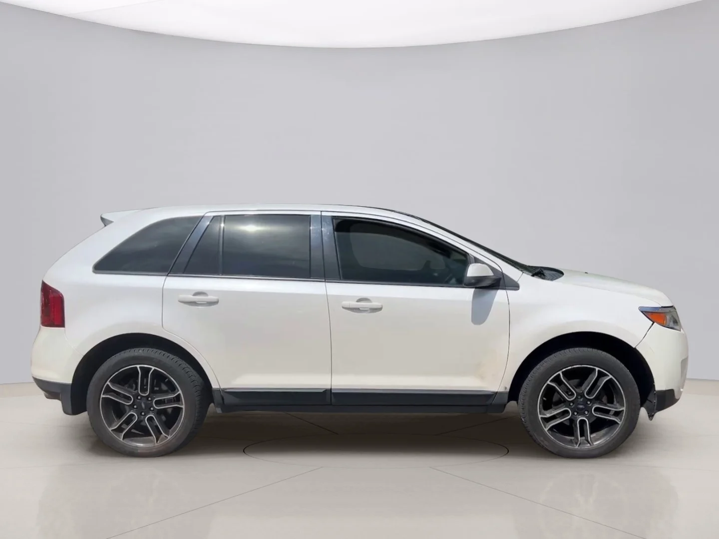 Used 2013 White Ford SEL image 6