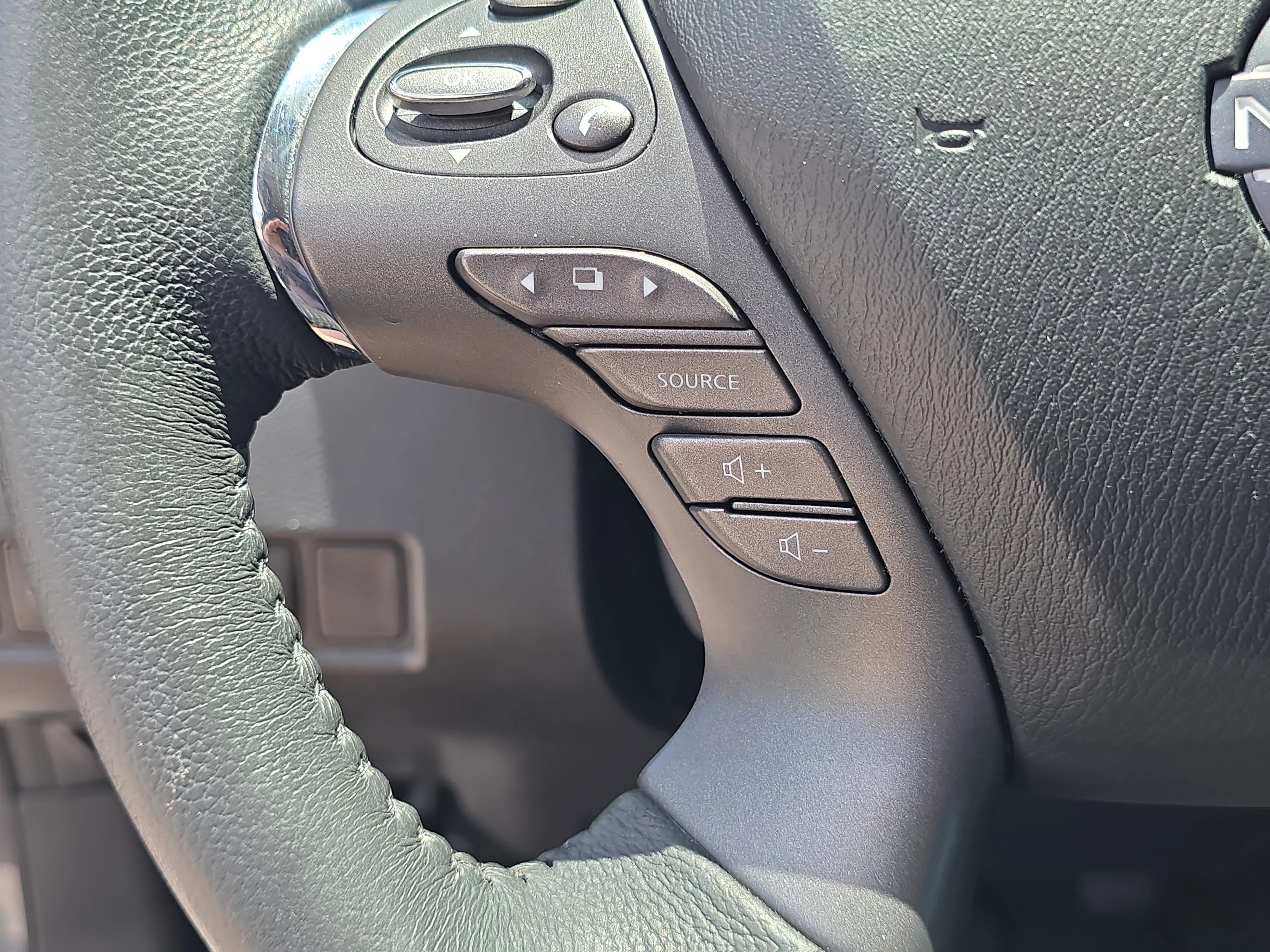 Certified Used 2024 Gun Metallic Nissan SV image 30