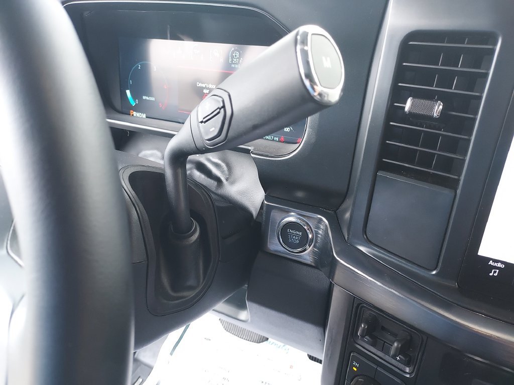 Used 2025 White Ford Lariat image 25