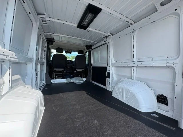 New 2026 Bright White Clear-Coat Exterior Paint RAM Low Roof image 14