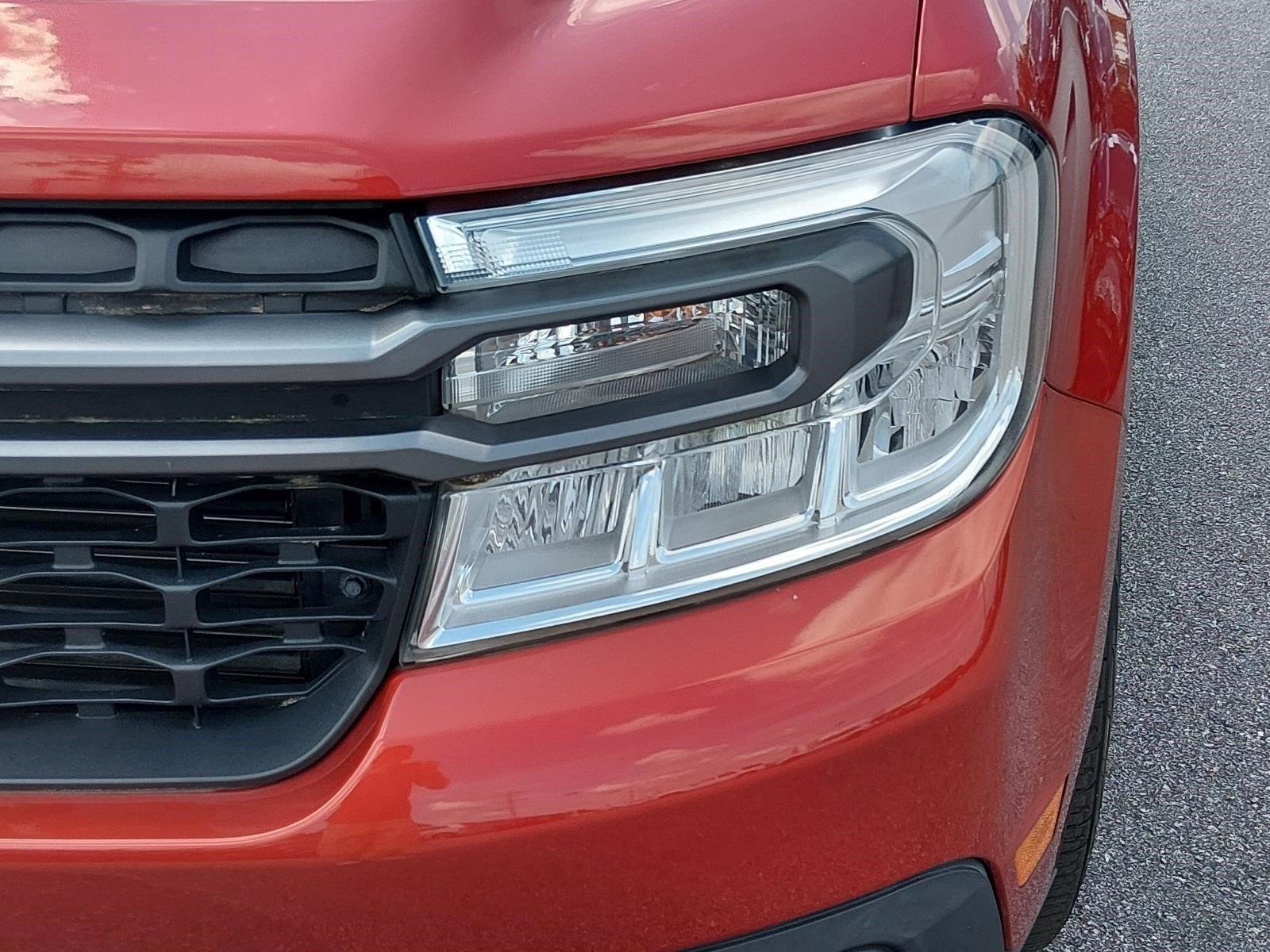 Used 2022 Hot Pepper Red Metallic Tinted Clearcoat Ford XLT image 10