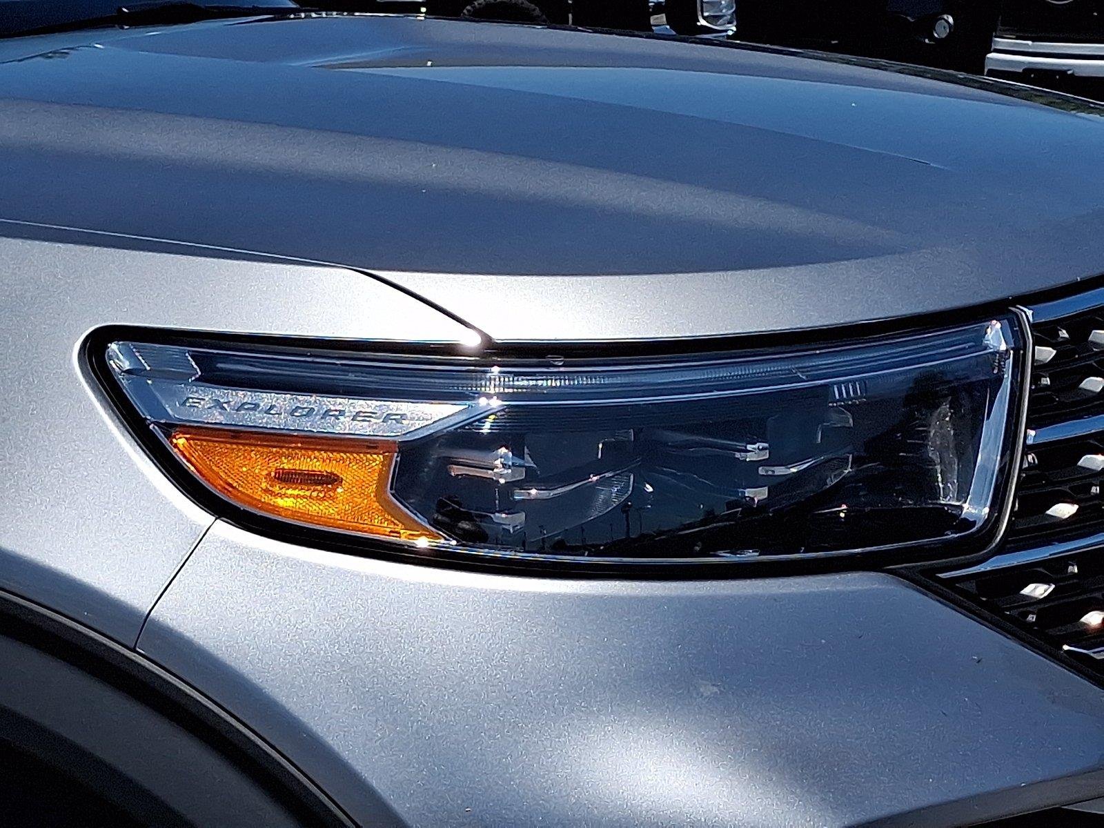 Certified Used 2023 Iconic Silver Ford XLT image 9