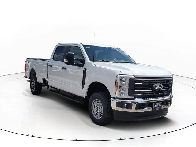 New 2027 Oxford White Ford XL image 3