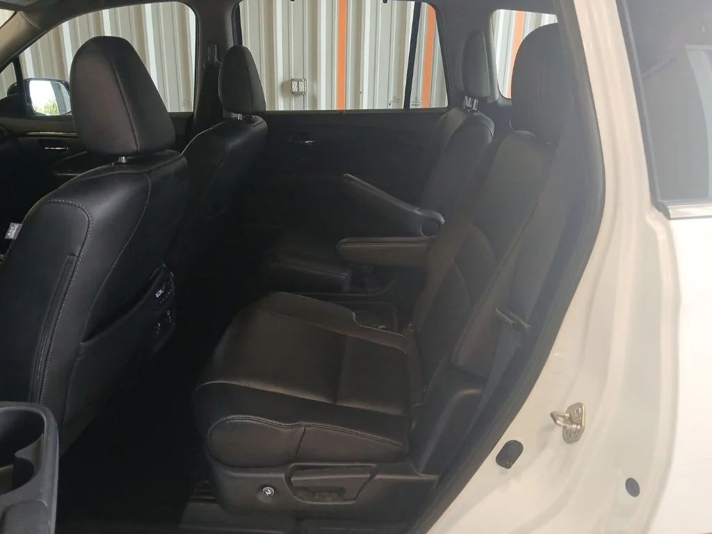 Used 2020 White Honda Touring image 35