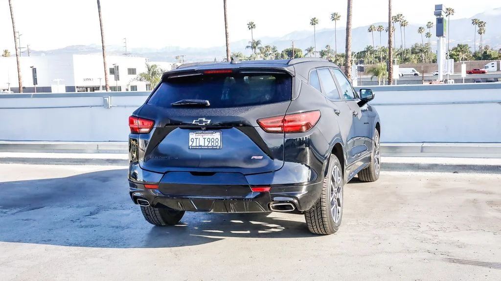 Used 2025 Black Chevrolet RS image 9