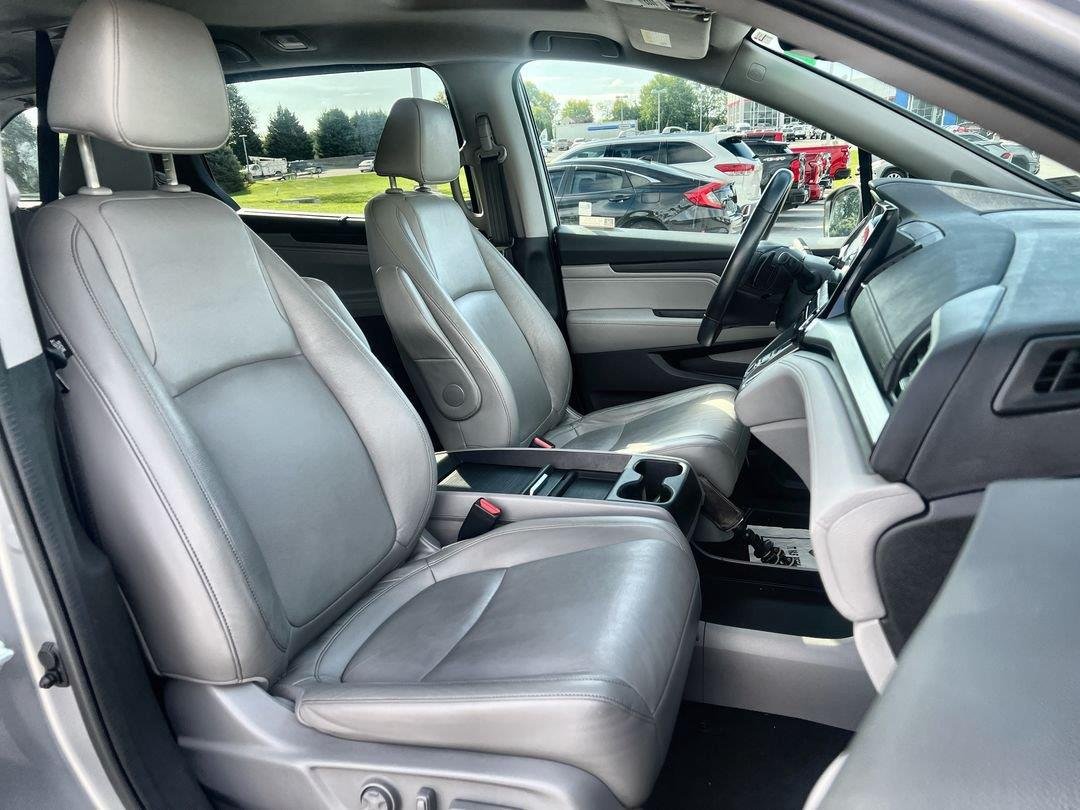 Used 2022 Lunar Silver Metallic Honda EX-L image 22