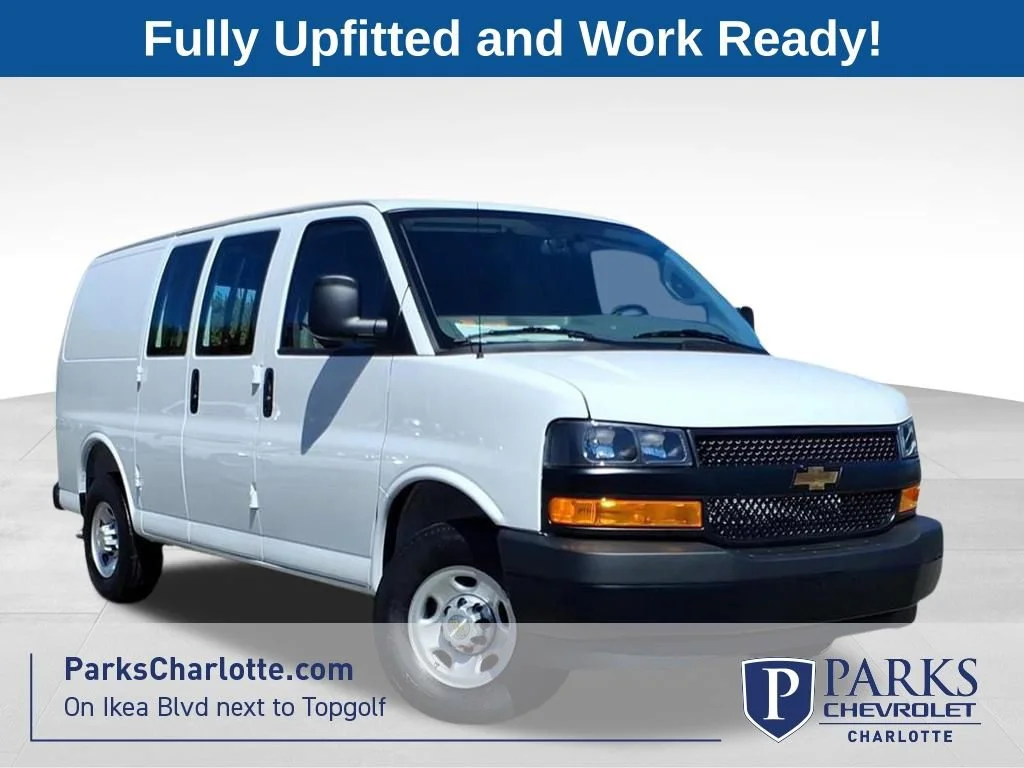 2025 Chevrolet Express 2500 Work Van HD's photo