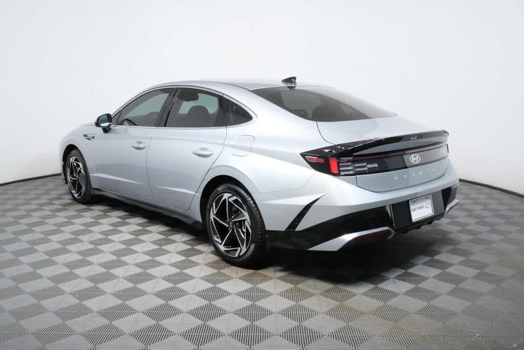 New 2026 Aero Silver Hyundai SEL Sport image 7