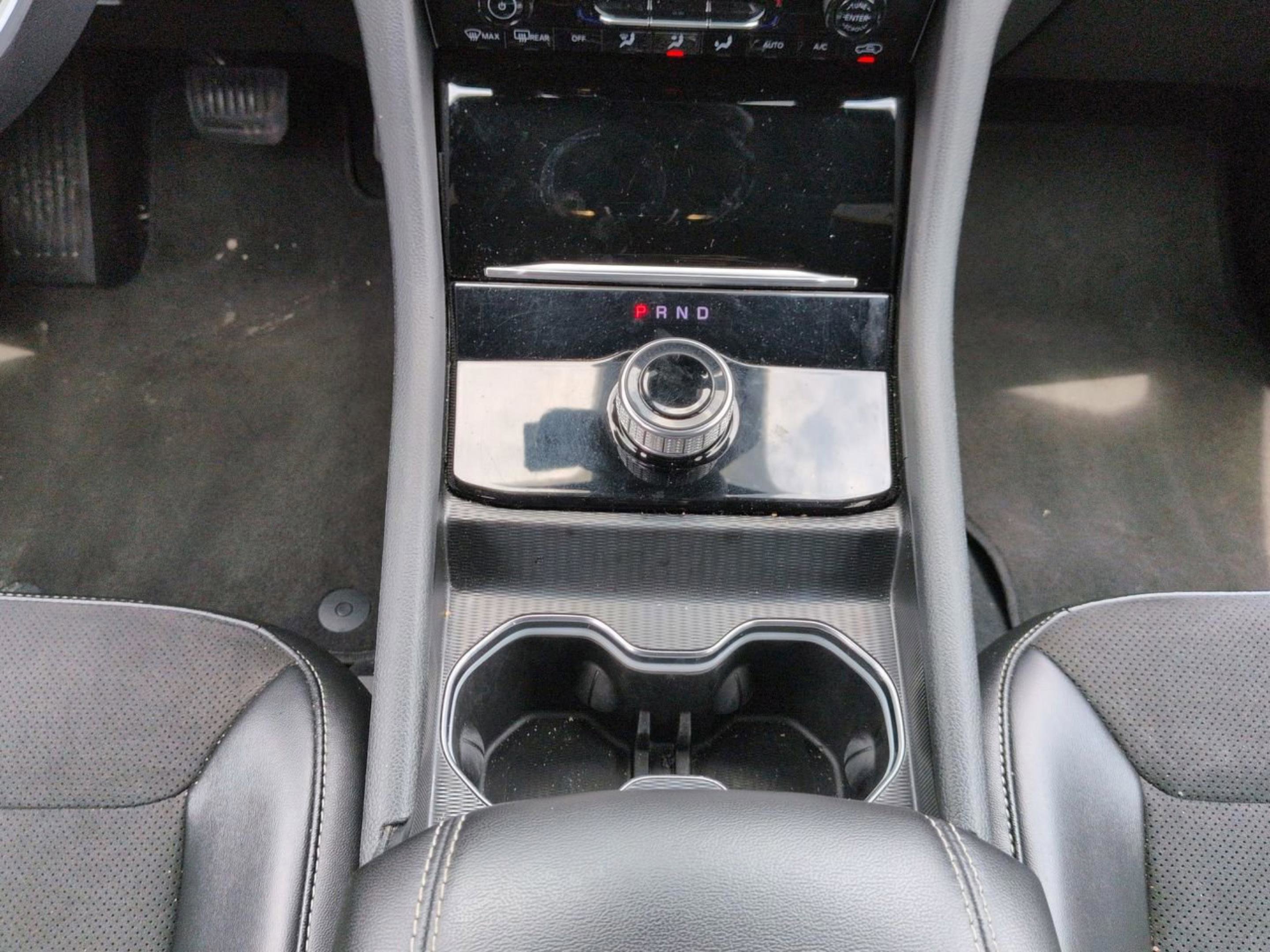 Used 2024 Baltic Gray Metallic Clearcoat Jeep Altitude image 18