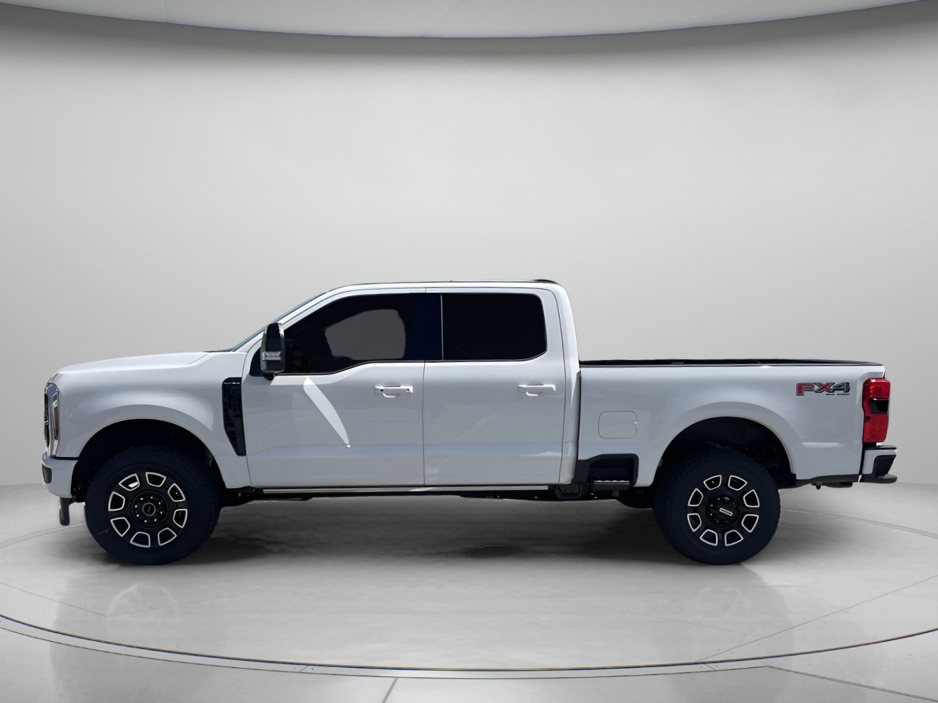 New 2026 Star White Metallic Tri-Coat Ford Platinum image 5
