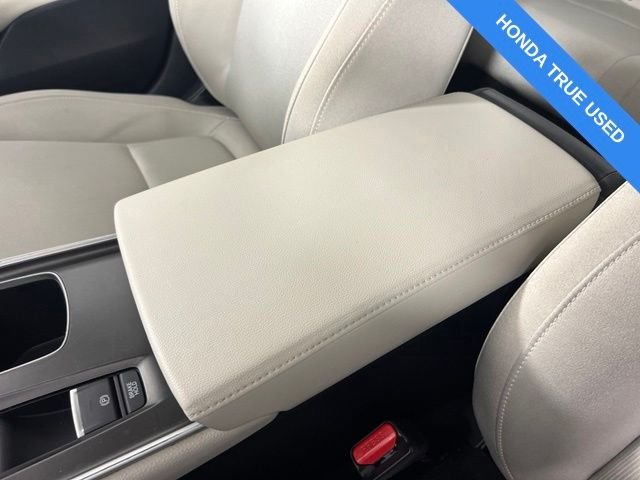 Certified Used 2019 Platinum White Pearl Honda LX image 27