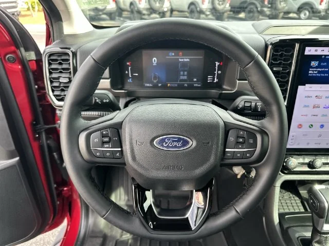 Used 2025 Red Ford XLT image 15