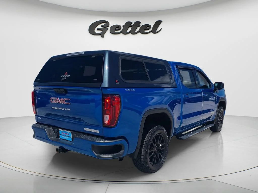 Used 2024 Dynamic Blue Metallic GMC Elevation image 4