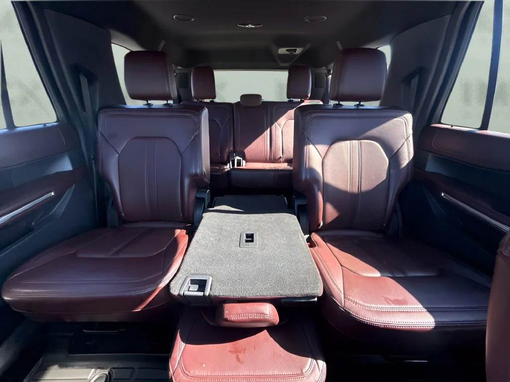 Used 2023 White Ford Limited image 11