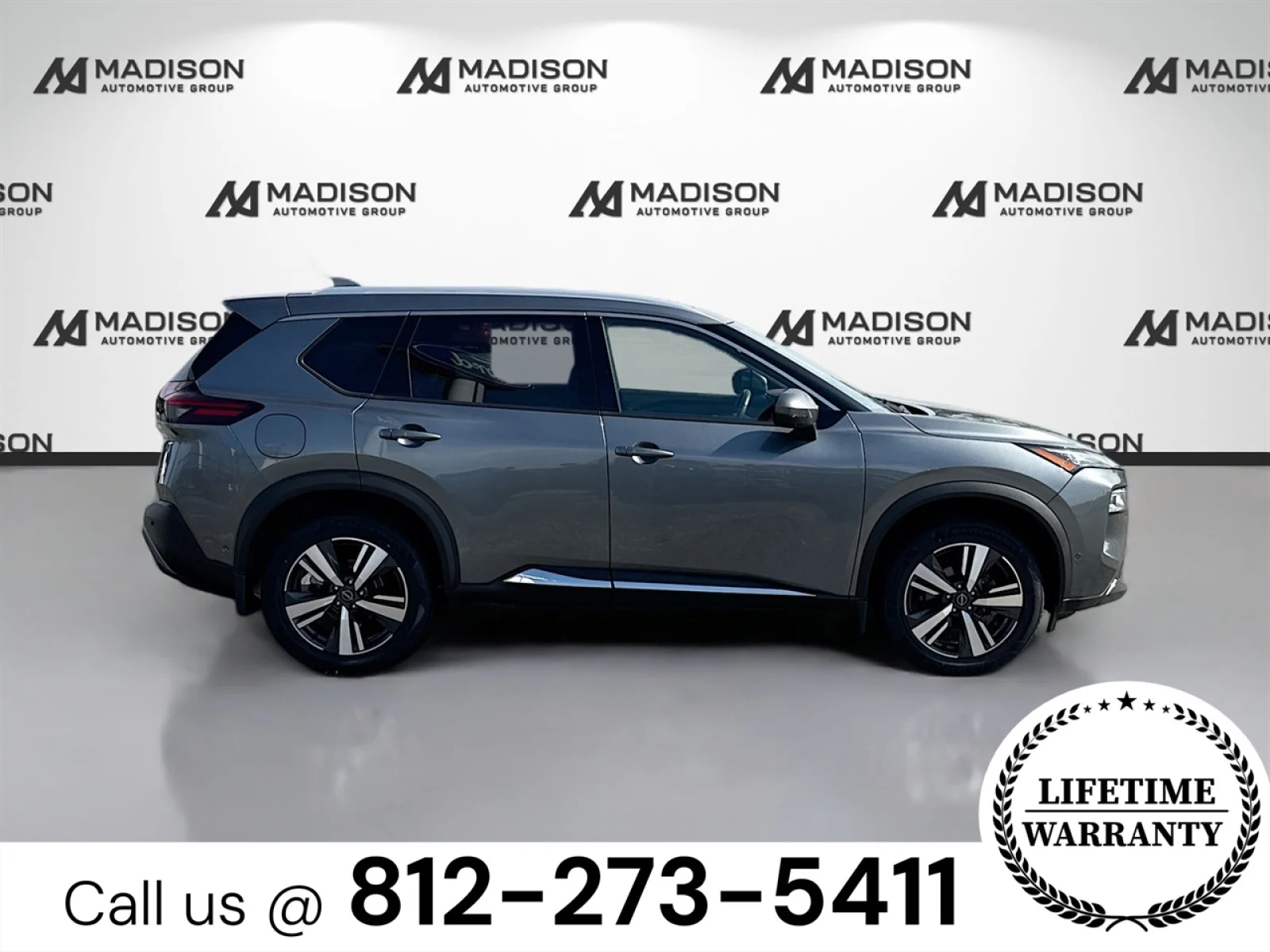 Used 2023 GRAY Nissan SL image 4