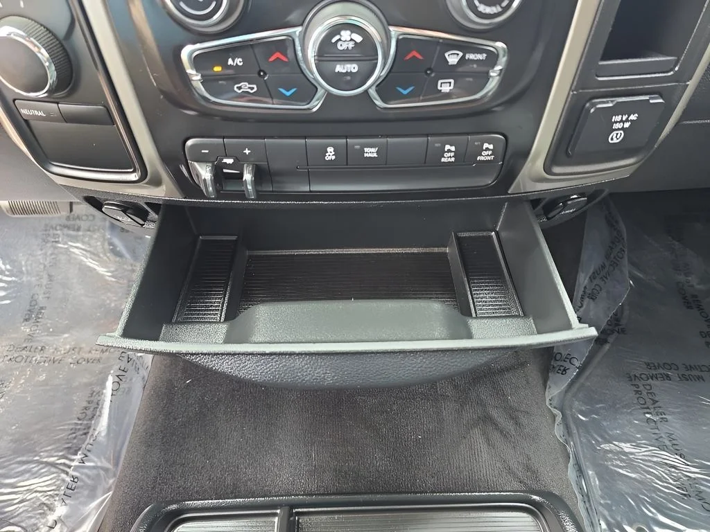 Used 2018 Red Ram SLT image 32