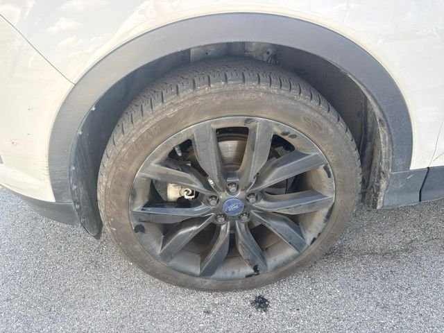 Used 2017 White Ford SE image 9