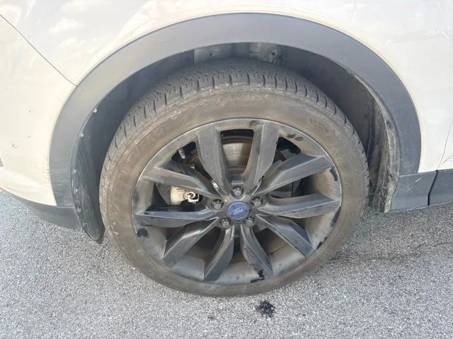 Used 2017 White Ford SE image 9