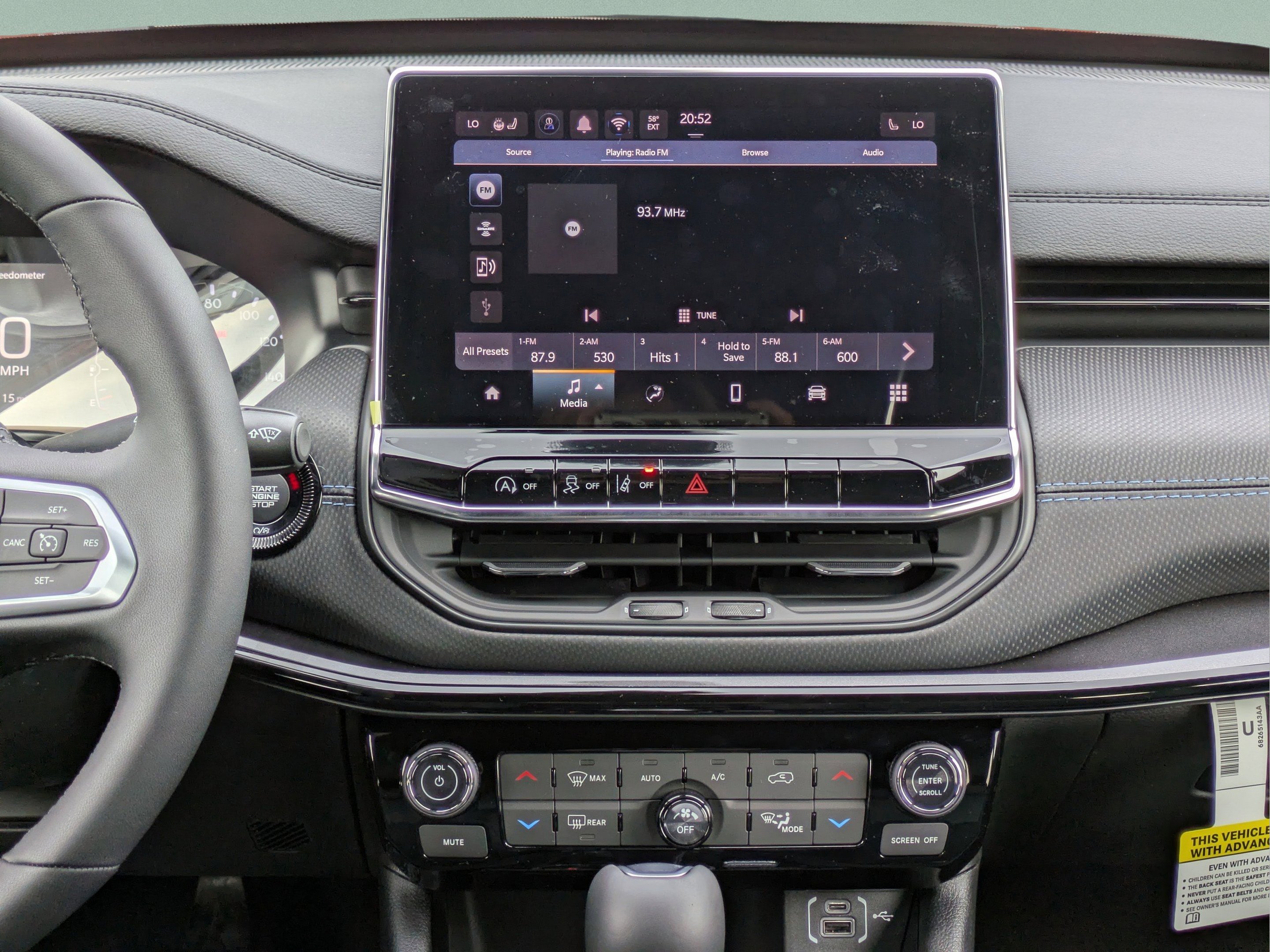 New 2026 Joose (DISC) Jeep Latitude Altitude image 19