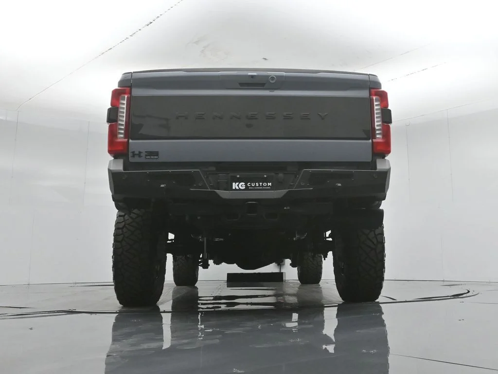 New 2026 Glacier Gray Metallic Tri-Coat Ford Lariat image 53
