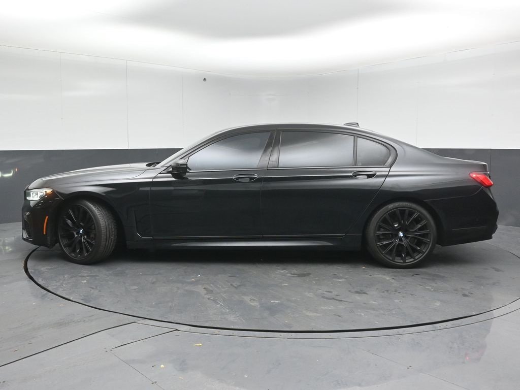 2022 BMW 750LI - Image 7