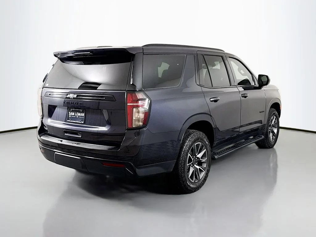 Used 2024 Gray Chevrolet Z71 image 7