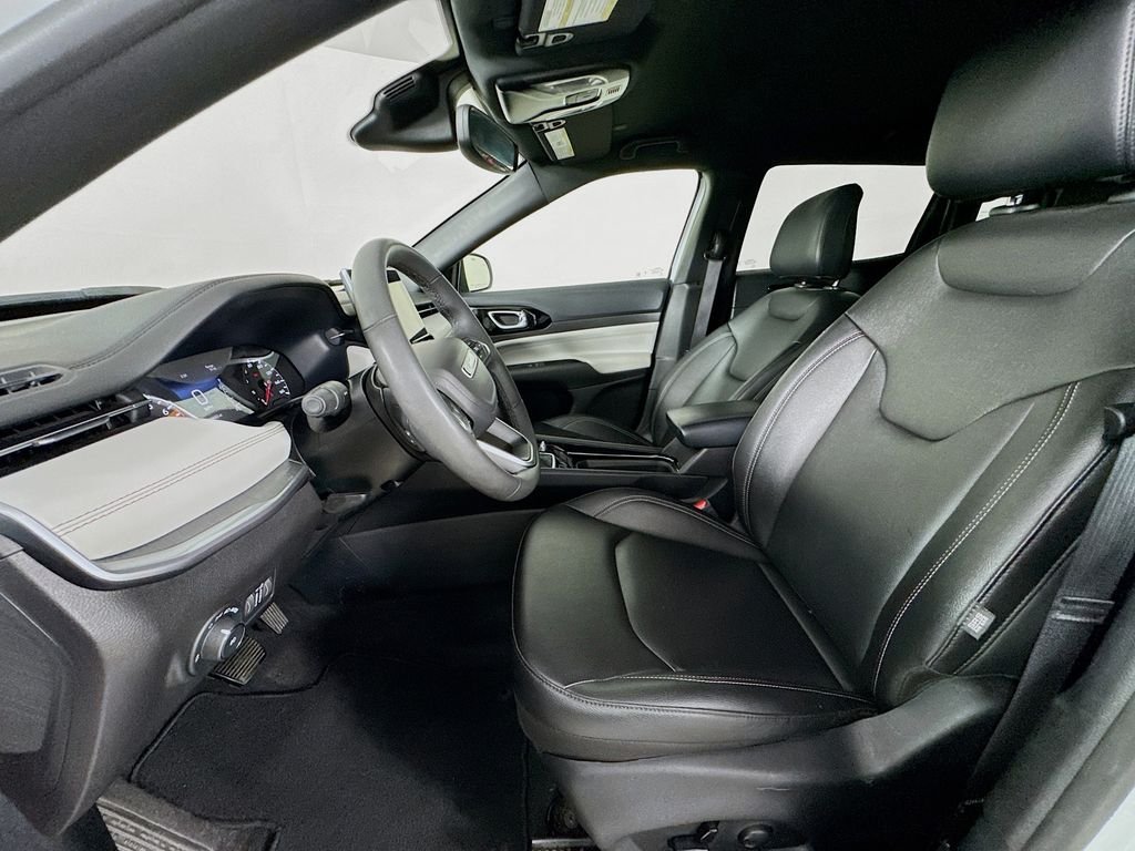 2025 Jeep Compass Limited - Photo 24
