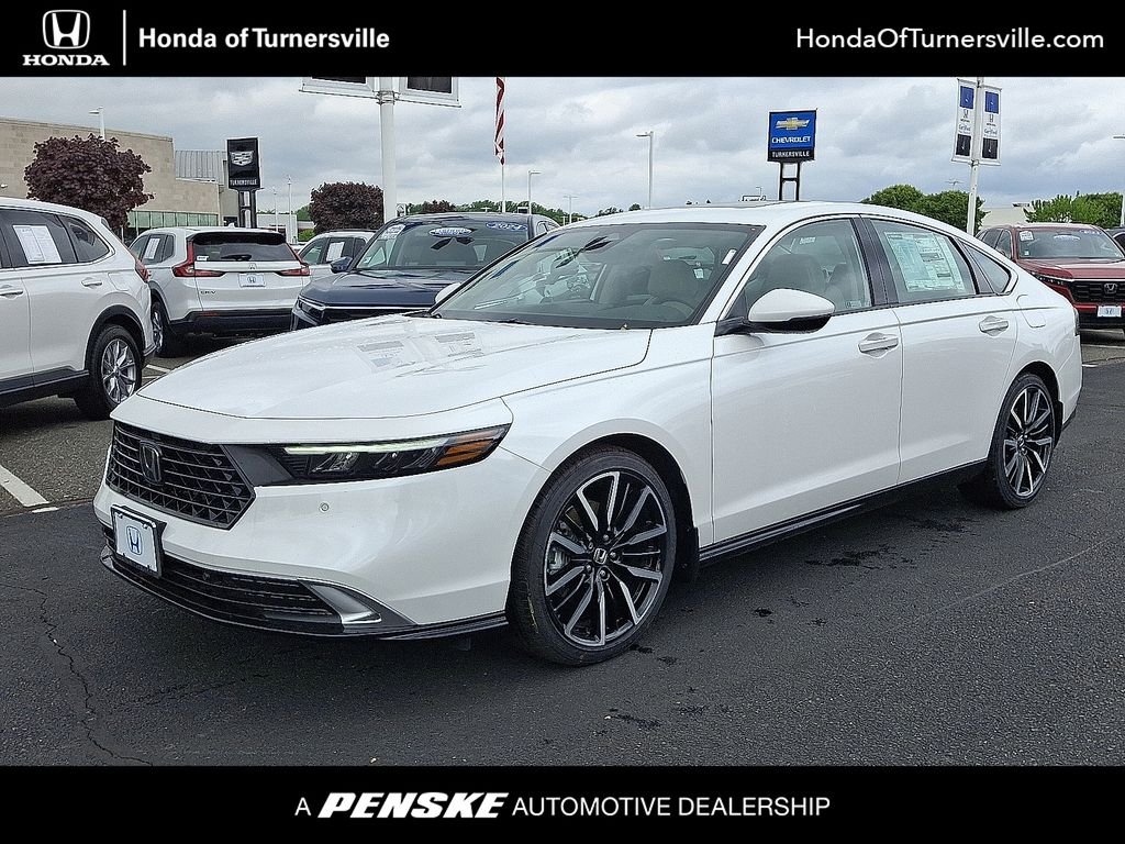 New 2026 Platinum White Pearl Honda Touring Hybrid image 1
