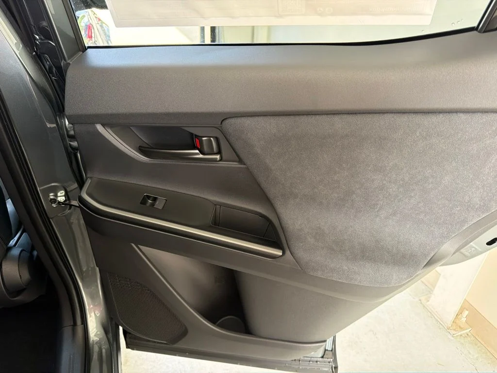 New 2026 Overcast Toyota  SE image 32