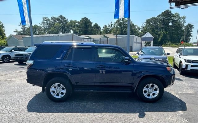 Used 2016  Toyota SR5 Premium image 2
