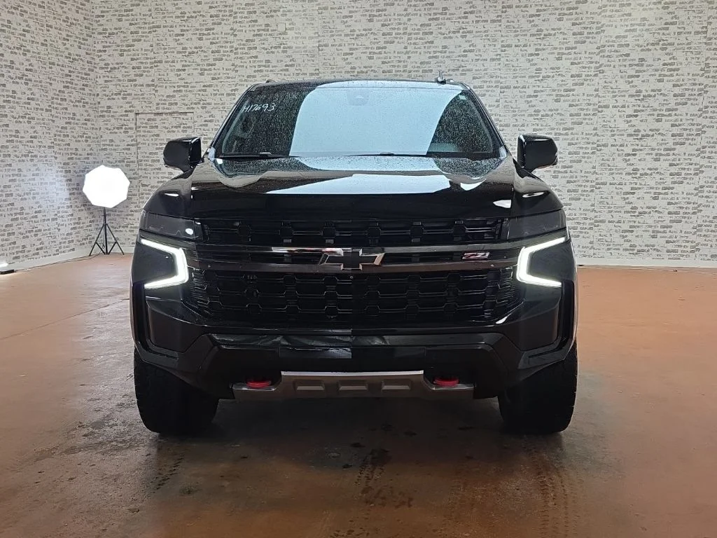 Used 2021 Black Chevrolet Z71 image 2