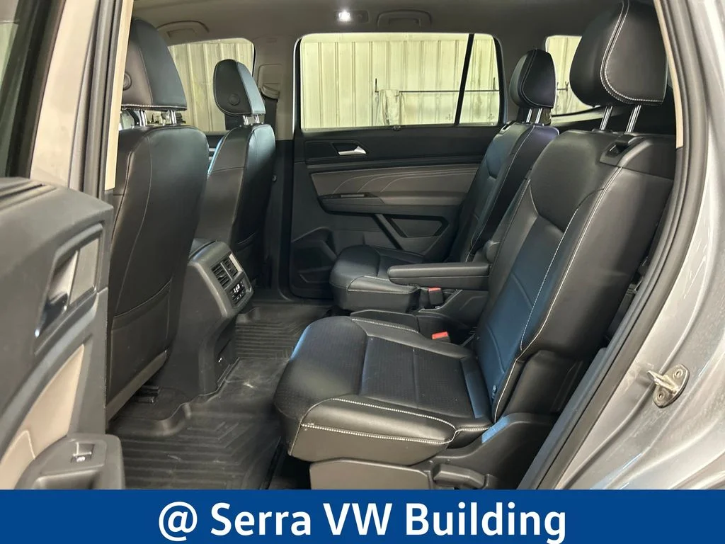 Used 2022  Volkswagen 3.6L V6 SEL R-Line image 29