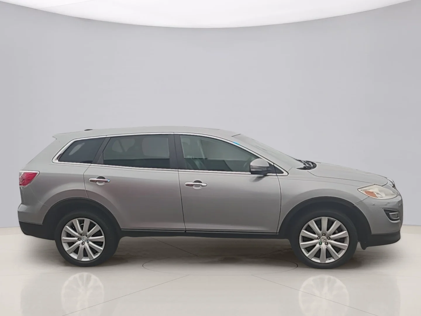 Used 2010 Silver Mazda GRAND TOUT image 6