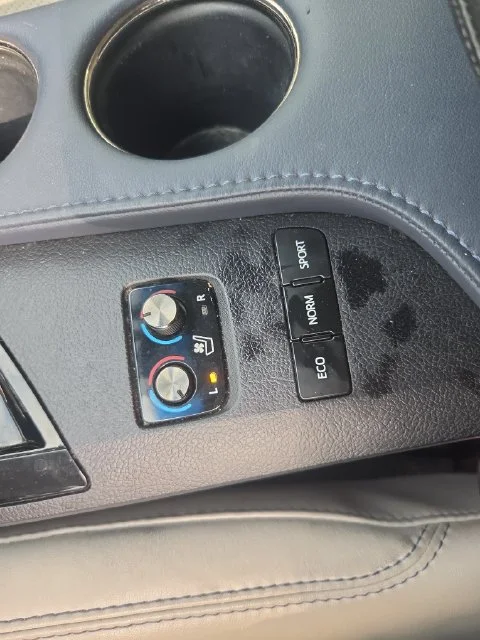 Used 2013 Black Toyota Limited image 21