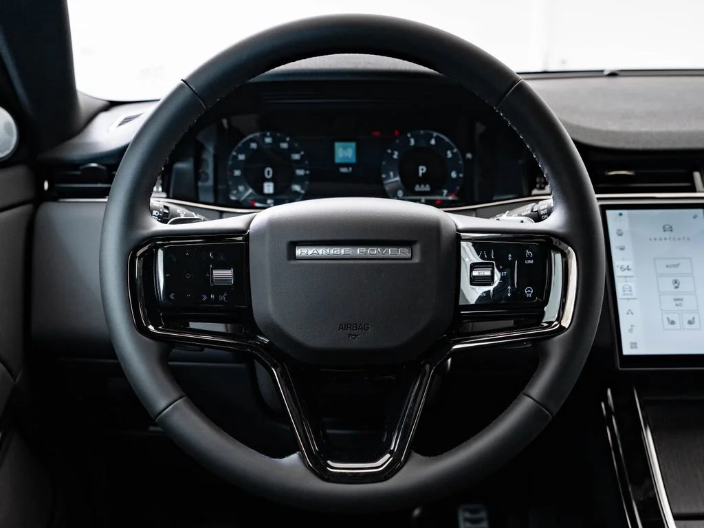 New 2026 Fuji White Land Rover Dynamic image 40