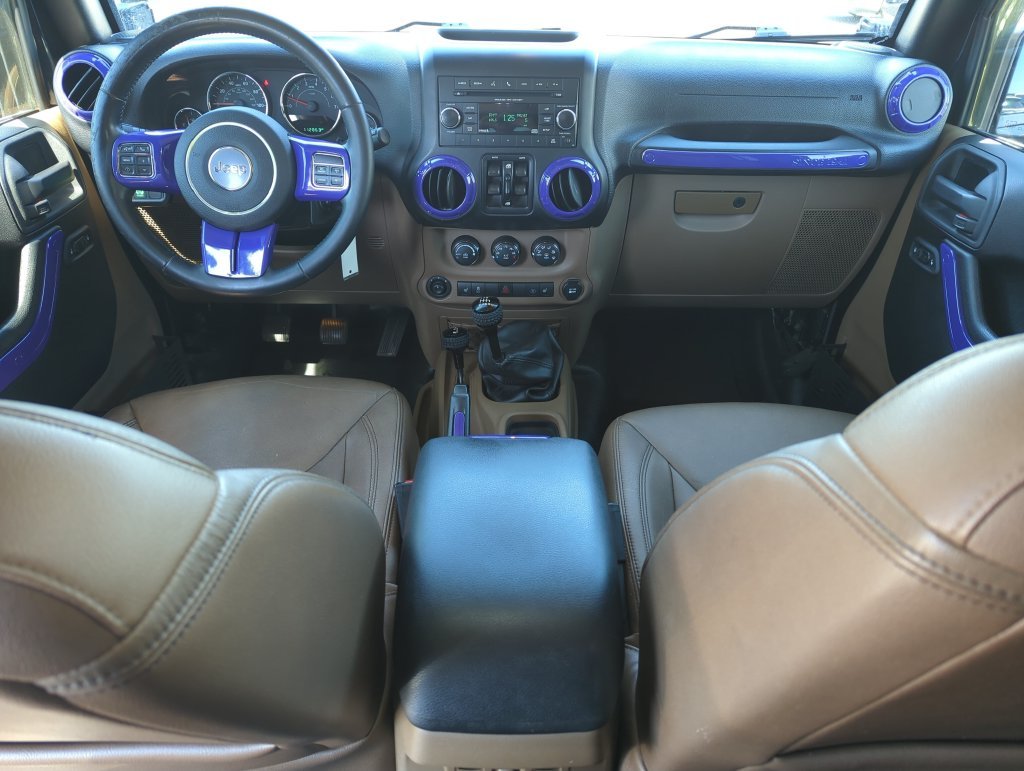 Used 2015 Black Jeep Unlimited Sahara image 15