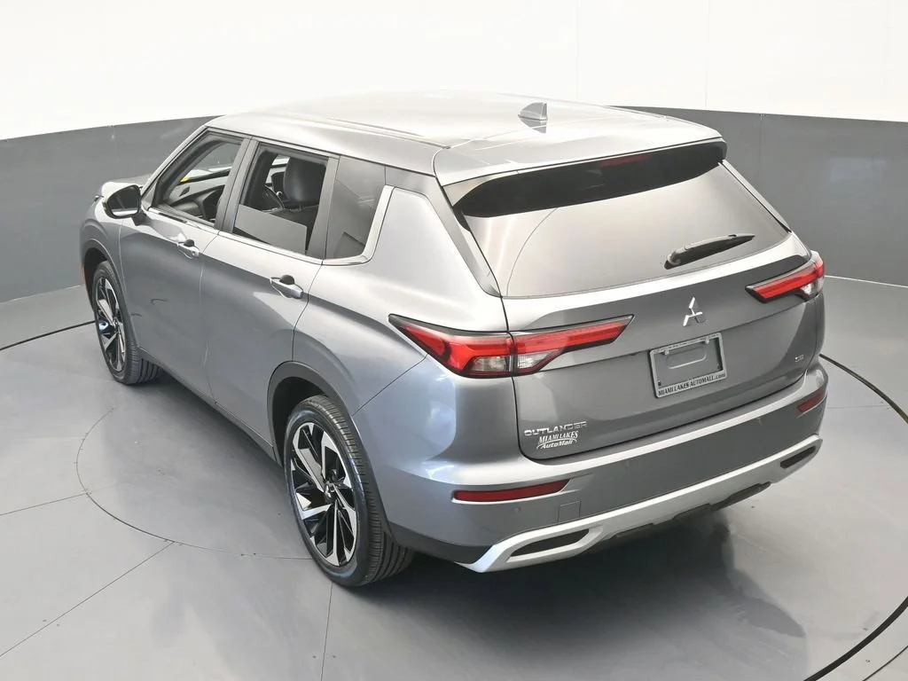 2022 Mitsubishi Outlander SE - Photo 44