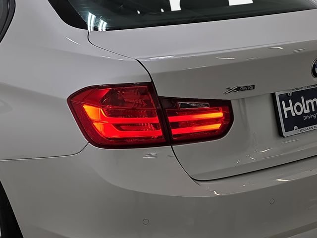 Used 2015 White BMW 328i xDrive image 34