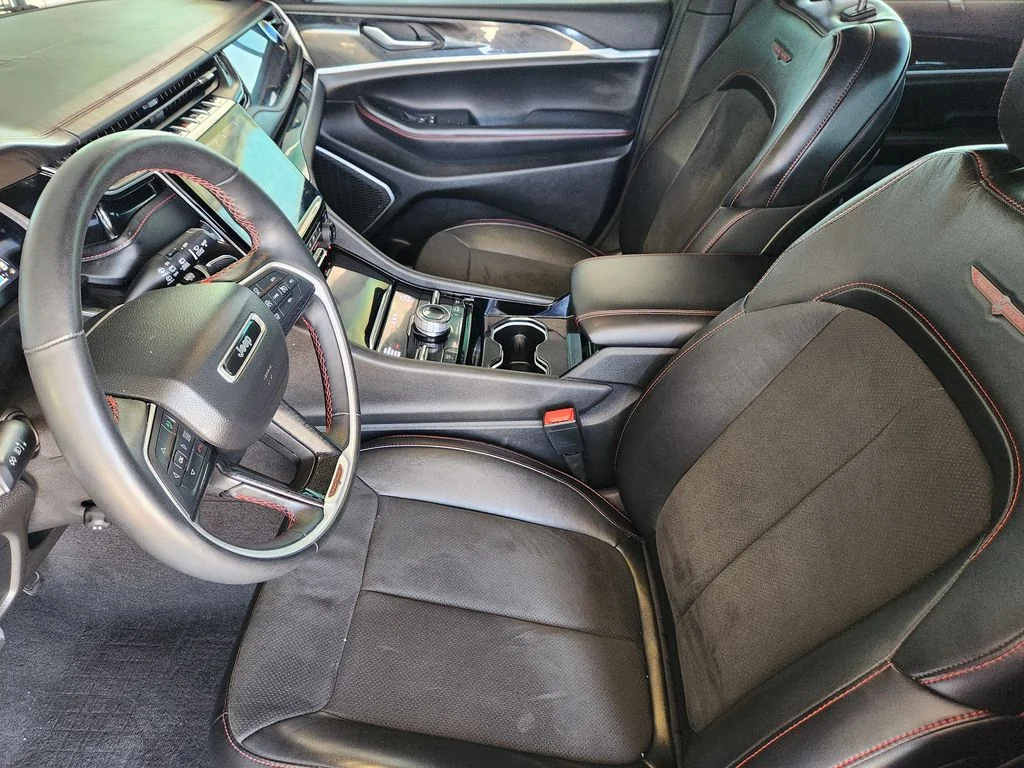Used 2022 Black Jeep Trailhawk image 14