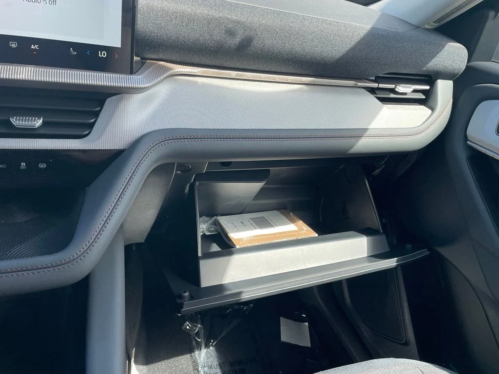 New 2026 Vapor Blue Metallic Ford Active image 28
