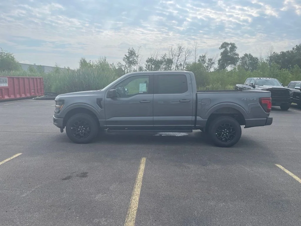 Used 2026 Gray Ford XLT image 8