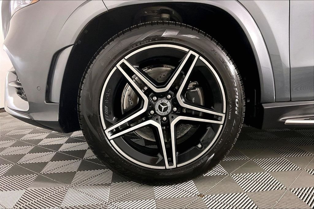 Certified Used 2023 Black Mercedes-Benz GLS 450 image 8