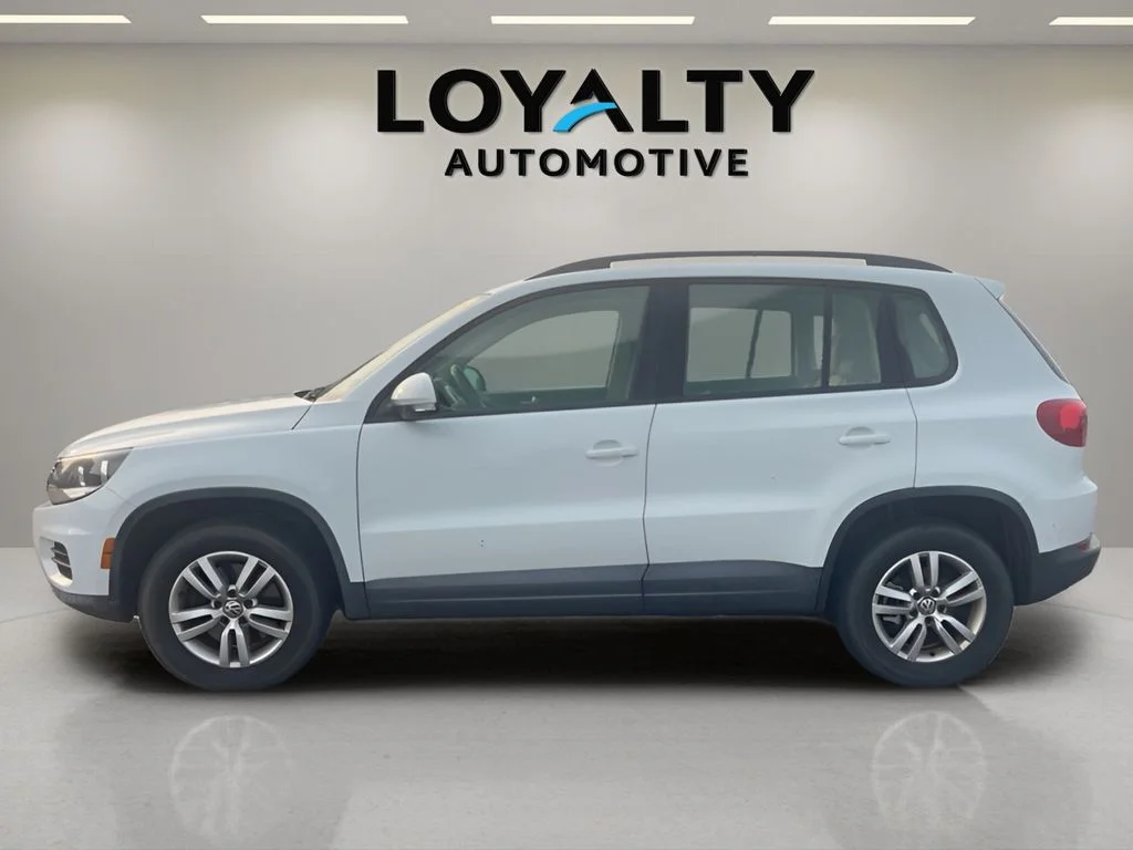 Used 2016 White Volkswagen SE image 2