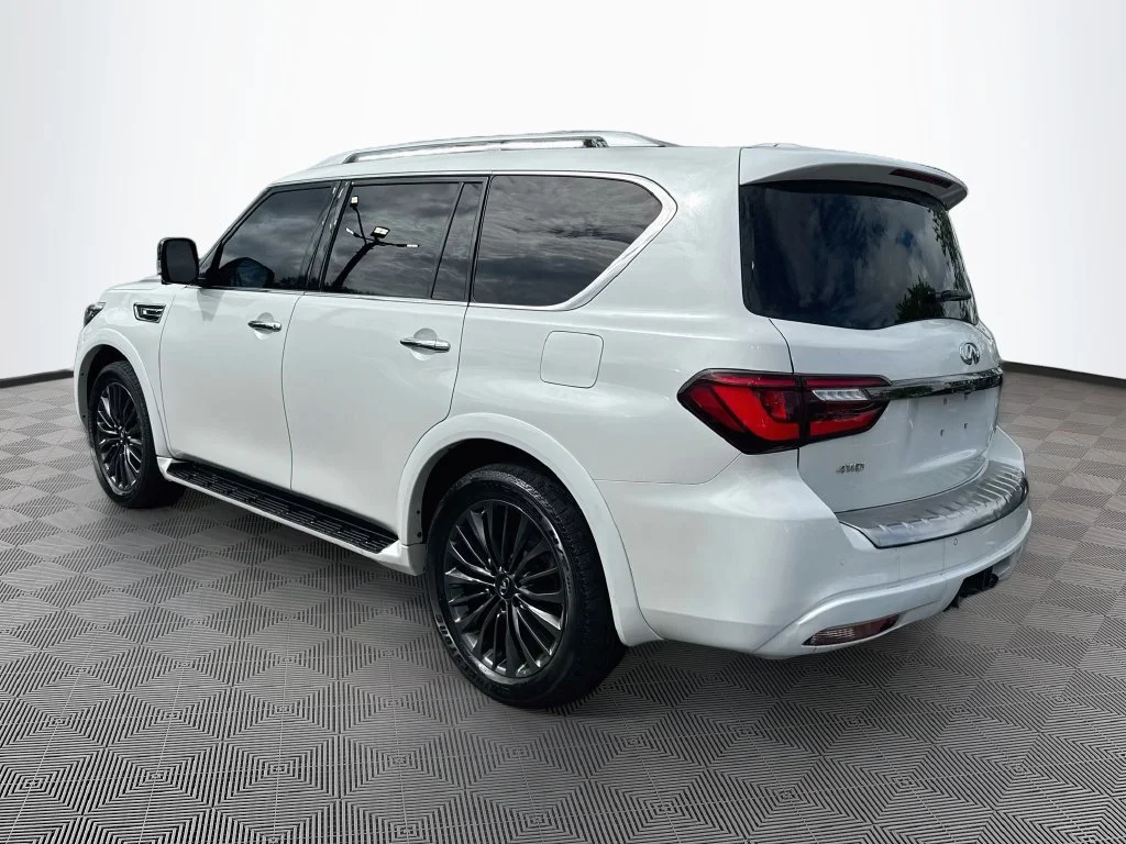 Certified Used 2024 White INFINITI Sensory image 8