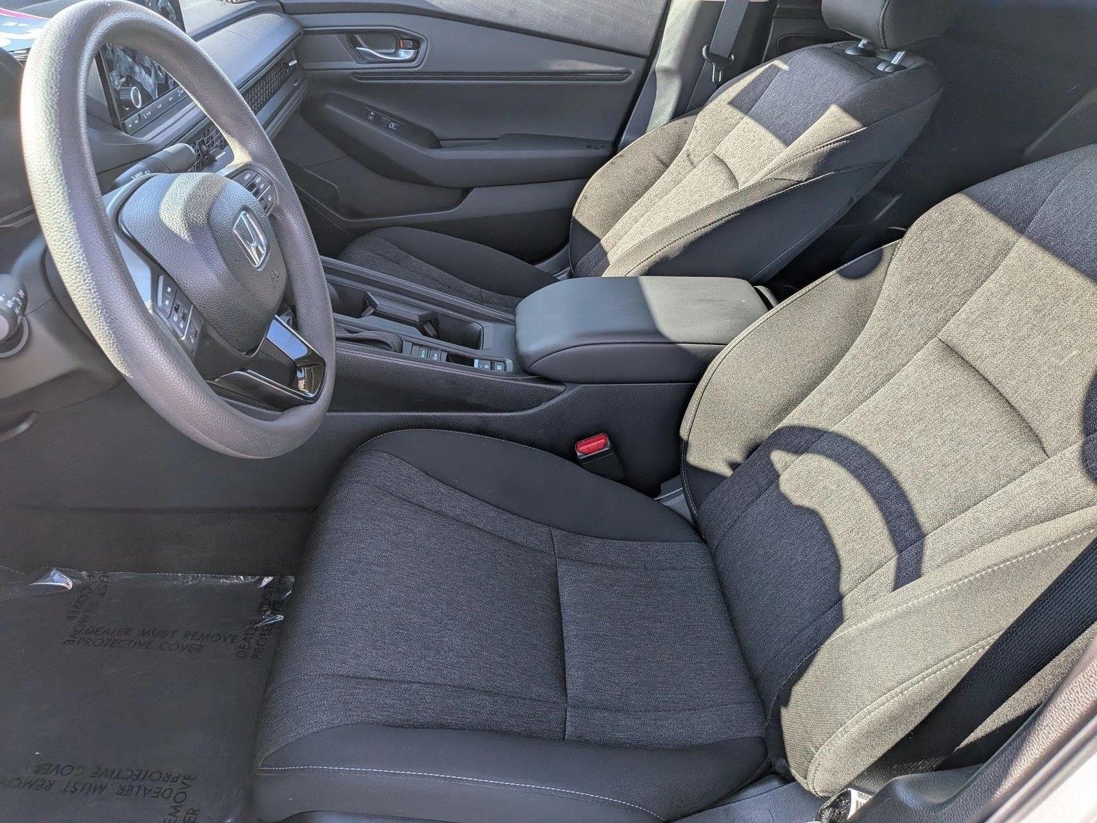 Used 2025 Solar Silver Metallic Honda SE image 16