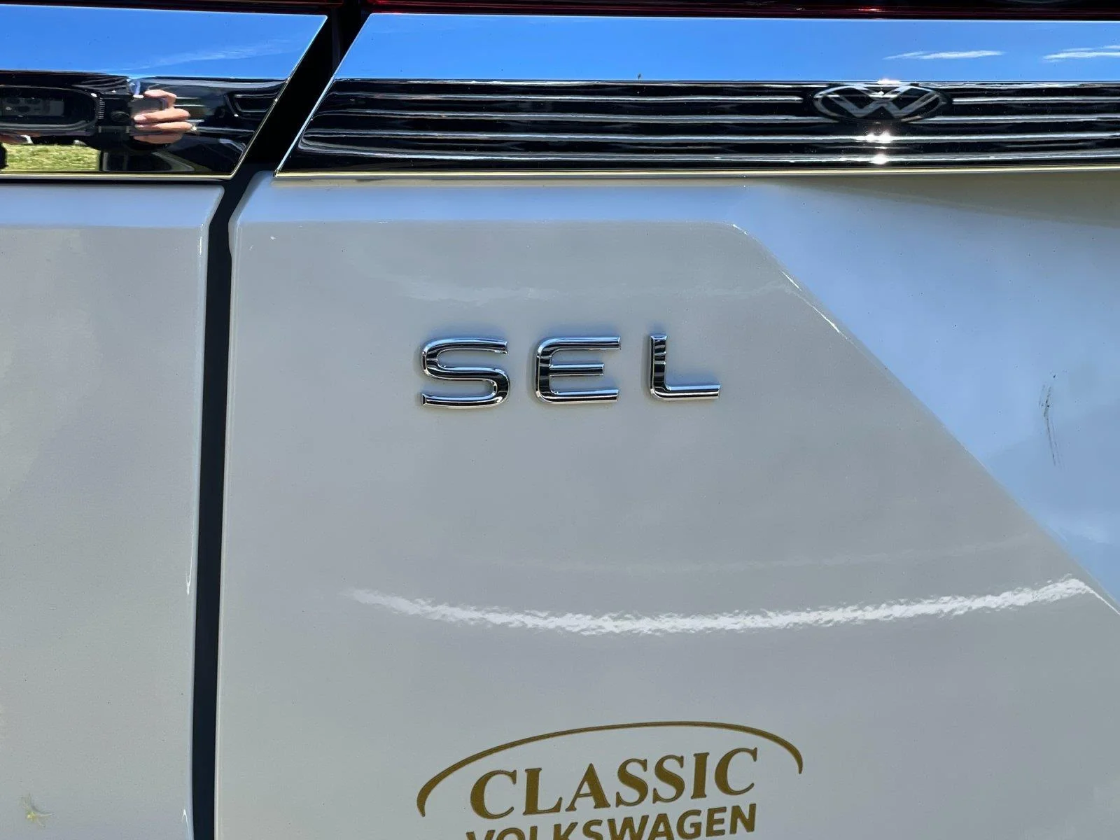 New 2026 Opal White Pearl Volkswagen 2.0T SEL Premium R-Line image 11
