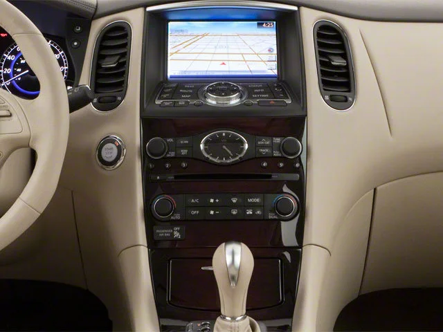 Used 2010 Black Obsidian INFINITI Journey image 14