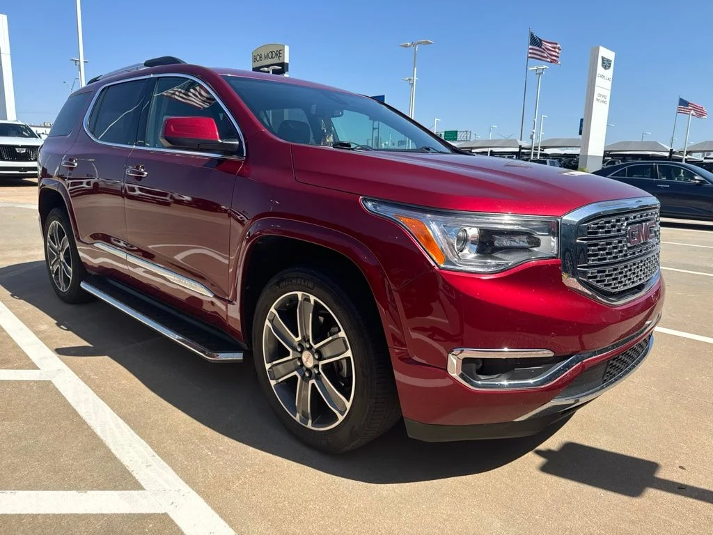 Used 2019 Red GMC Denali image 2
