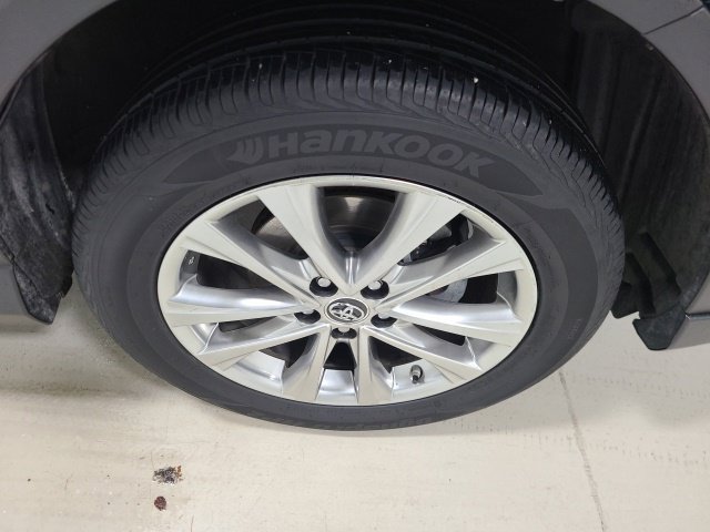Certified Used 2018 Aqua Toyota Hybrid Limited image 39
