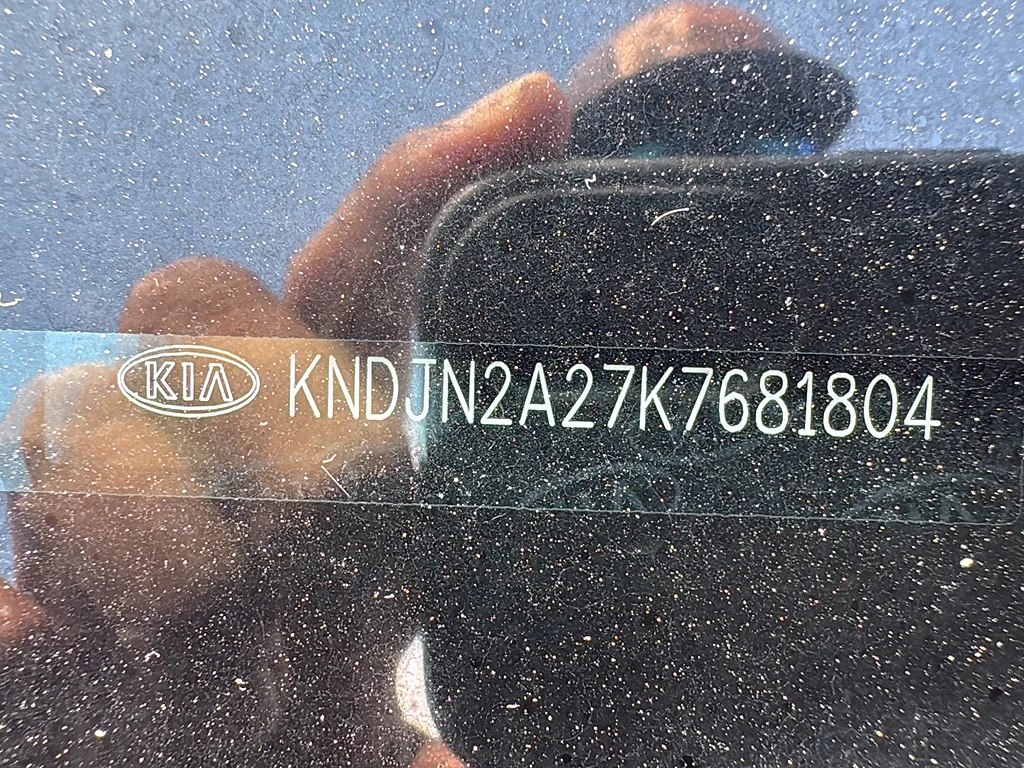Used 2019 Titanium Gray Kia  image 33